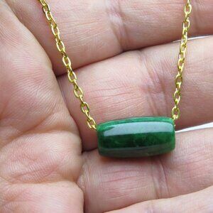 14K Jade Pendant With Necklace